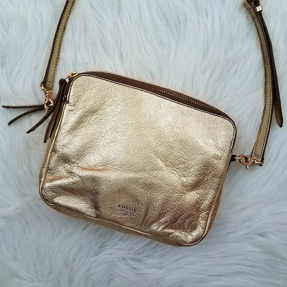 gold fossil purse